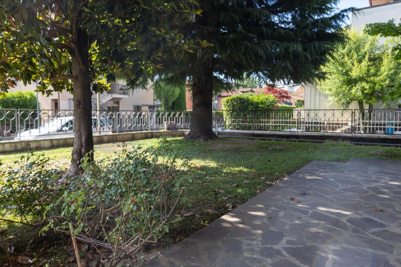 Casa Mercedes Villa Desenzano del Garda Exterior photo